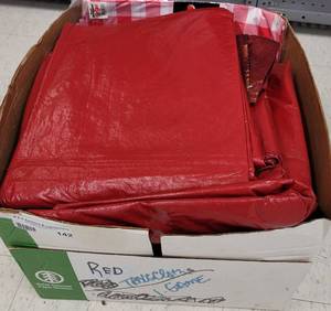 lot 142 image: BOX LOT OF TABLE COVERS AS SHOWN.