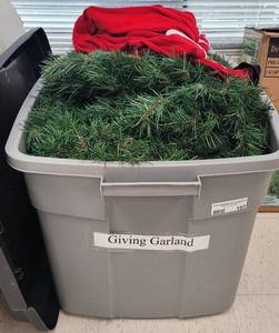 lot 157 image: LARGE CONTAINER FULL OF GARLAND AS SHOWN.