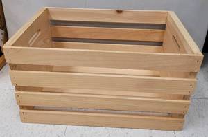lot 194 image: WOODEN DECORATIVE CRATE AS SHOWN.