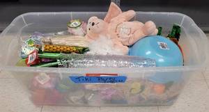 lot 196 image: LARGE LOT OF TIKI PARTY SUPPLIES AS SHOWN.