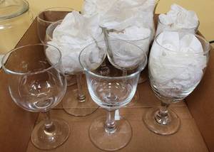 lot 291 image: LOT OF WINE GLASSES AS SHOWN.