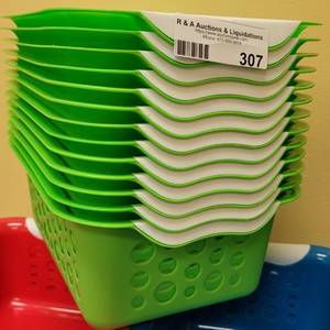 lot 307 image: (13) PLASTIC BASKETS IN COLOR SHOWN.