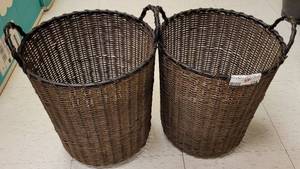 lot 314 image: (2) LARGE WEAVED-STYLE BASKETS WITH DOUBLE HANDLE AS SHOWN. EACH APPROX. 12.5 W x 15 H. SOLD 2 X THE MONEY
