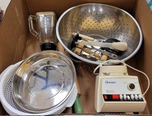 lot 321 image: OSTERIZER 12 SPEED BLENDER PLUS KITCHEN UTENSILS AS SHOWN.