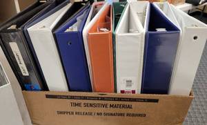 lot 372 image: (14) 1.5 BINDERS IN ASSORTED COLORS AS SHOWN.