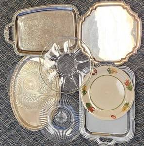 lot 380 image: LOT OF SILVER PLATED AND GLASS SERVING PLATTERS AS SHOWN.