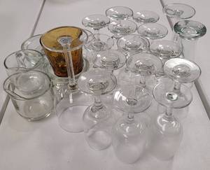 lot 473 image: LOT OF WINE GOBLETS AND MORE AS SHOWN.