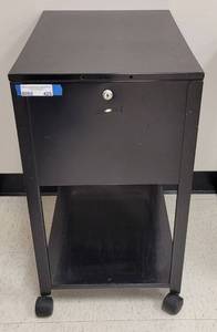 lot 425 image: BLACK MOBILE FILE CART AS SHOWN. APPROX. 16.25 W x 28.75 H x 24.75 D.