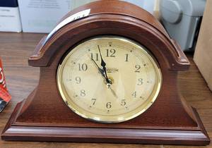 lot 451 image: BROWNSTONE MANTLE CLOCK IN STYLE SHOWN. APPROX. 12 W x 3 D x 7.5 H.