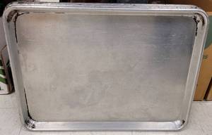 lot 458 image: (4) COMMERCIAL GRADE STAINLESS STEEL HALF SHEET BAKING PANS AS SHOWN. EACH APPROX. 18 W x 13 H. SOLD 4 X THE MONEY