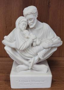 lot 501 image: TIMOTHY P. SCHMALZ A QUIET MOMENT ALABASTER SCULPTURE OF HOLY FAMILY AS SHOWN. APPROX. 7.25 W x 9.25 H x 5 D. LOOK IT UP