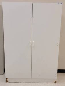 lot 508 image: LARGE WHITE CLOSET STYLE STORAGE CABINET AS SHOWN. APPROX. 47.25 W x 70.5 H x 20.75 D.