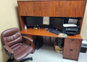 lot 553 image: OFFICE DESK WITH HUTCH IN STYLE SHOWN PLUS CHAIR. CONTENTS NOT INCLUDED APPROX. 71 W x 24 D x 65.5 H.