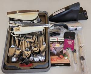 lot 744 image: SONIC BLADE CORDLESS RECHARGEABLE KNIFE WITH ACCESSORIES PLUS ELECTRIC KNIVES, FLATWARE AND MORE AS SHOWN.