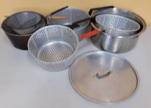 lot 749 image: POTS, FRYING BASKETS, AND MORE AS SHOWN.