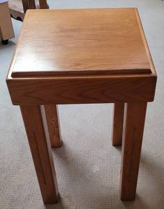 lot 774 image: WOODEN PODIUM  STAND IN STYLE SHOWN. APPROX. 24 W x 24 D x 38.75 H.