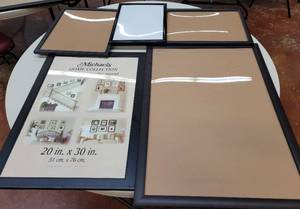 lot 792 image: LOT OF PICTURE FRAMES IN VARIOUS SIZES AS SHOWN. NICE MIXED LOT