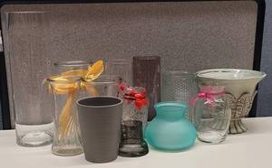 lot 836 image: LOT OF ASSORTED VASES AS SHOWN.