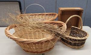 lot 837 image: LOT OF BASKETS AND MORE AS SHOWN.