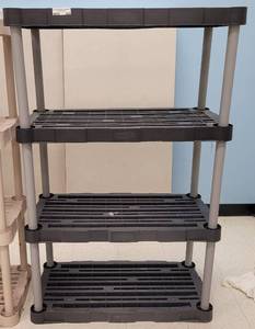 lot 865 image: RUBBERMAID PLASTIC SHELF UNIT AS SHOWN.