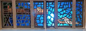 lot 646B image: JUST ADDED VINTAGE 1970S UNIQUE 2-PIECE STAINED GLASS WINDOW PANES IN STYLE  DESIGN SHOWN. THIS FABULOUS PIECE CAME FROM THE ORIGINAL CHURCH AND WAS MADE BY SMITH STAINED GLASS STUDIOS IN FT. WORTH - 1977. DEFINITELY A MUST SEE