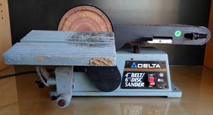 lot 2 image: DELTA P9228 4 BELT6 DISC SANDER - TESTEDWORKS