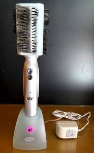 lot 47 image: REVO STYLER Rotating Brush Hair System