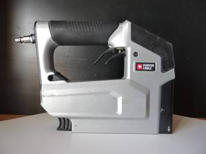 lot 55 image: Porter-Cable TS056 Heavy-Duty 38 in. Crown Stapler for Air Compressor