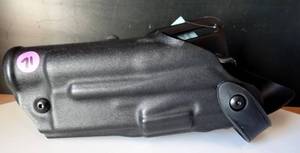 lot 71 image: SAFARILAND GLOCK 1923 GUN HOLSTER