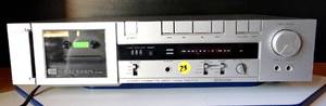 lot 73 image: VINTAGE Akai CS-F14 Stereo Cassette Deck (1982-83)