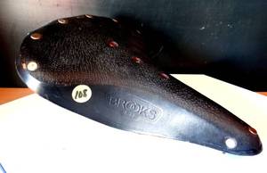 lot 108 image: BROOKS ENGLAND B33 Saddle Seat for Bicycle $$$