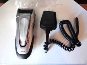 lot 120 image: Braun 340-1 Series 3 Mens Electric Shaver - TESTEDWORKS