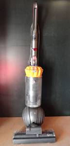 lot 125 image: Dyson DC40 Midsize Upright Vacuum Mini Turbine - used