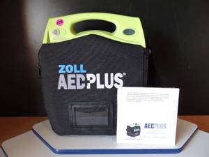 lot 173 image: BIG $$$ ITEM - Zoll AED Plus Semi Automatic Defibrillator - COMPLETE SYSTEM W PADS TESTEDTALKINGFULLY OPERATIONAL $$$$