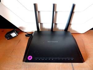 lot 188 image: Netgear Nighthawk R7000 AC1900 Router