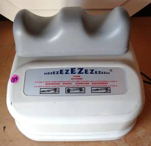 lot 189 image: EZ PLUS CHI MASSAGER - GF67868 SWINGNEUROPOTHY MACHINE