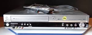 lot 216 image: Panasonic DMR-ES45V DVD Recorder VCR Recorder Combo wREMOTE - $$$$