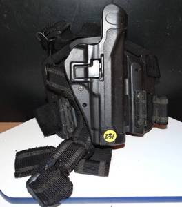 lot 231 image: Blackhawk C1370 Modular Drop RH Leg Rig Tactical Holster C1387 Glock 2021 SW,MP $