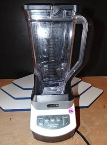 lot 236 image: NINJA PROFESSIONAL BLENDER (NJ600CO) - TESTEDWORKS