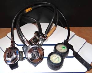 lot 244 image: VINTAGE DACOR SCUBA REGUALTOR WITH 1ST, 2ND STAGE, OCTOPUS, AND PRESSURE GUAGES