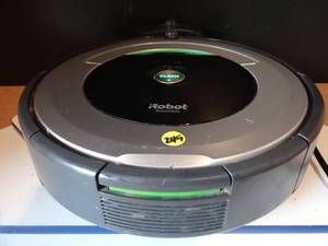 lot 249 image: iRobot Roomba 690 Wi-Fi Connected Robot Vacuum - USED TESTEDWORKING $$$