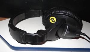 lot 259 image: Sennheiser HD 280 Pro Closed-Back Studio and Live Monitoring Headphones $$