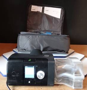 lot 289 image: ResMed AirSense 10 AutoSet with Integrated Humidifier - POWERS ONFUNCTIONAL $$$