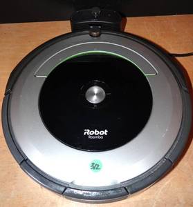 lot 312 image: iRobot Roomba 690 Wi-Fi Connected Robot Vacuum - USEDTESTEDWORKS $$$