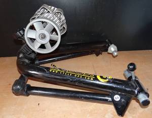 lot 316 image: CycleOps Fluid 2 Indoor Bike Trainer - $$$