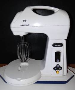 lot 340 image: Farberware 16 Speed Food Mixer FSM126E - TESTEDWORKS