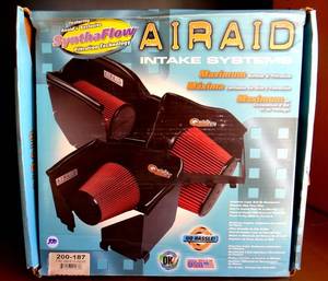lot 370 image: NEW IN BOX - Airaid 200-187 Cold Air Intake system for 06-07 GM 6.6L Duramax LBZ $$$