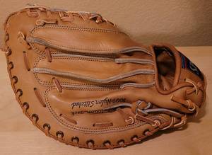 lot 23 image: SPALDING EZ FLEX DUO CONTROL BASEBALL FIRST BASE GLOVE AS SHOWN.