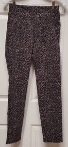 lot 90 image: BRAND NEW VAN HUESEN SUPER STRETCH PULL ON ANKLE SLIM FIT REGULAR PANT WITH TAGS AS SHOWN. SIZE 0. RETAIL PRICE $78.