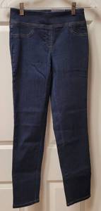 lot 98 image: BRAND NEW VAN HUESEN SUPER STRETCH PULL ON JEAN SLIM FIT WITH TAGS AS SHOWN. SIZE 0. RETAIL PRICE $84.